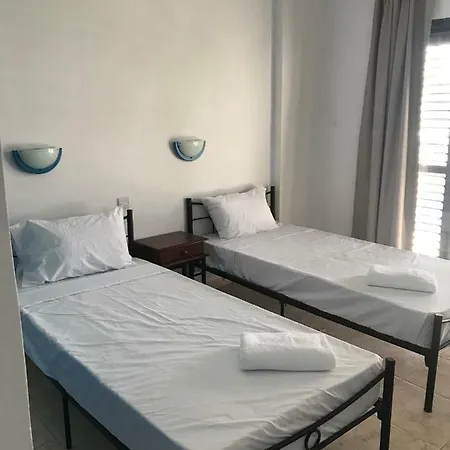 Aparthotel Athinas Court
