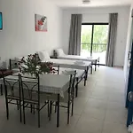 Athinas Court * 파포스