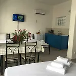 Athinas Court * 파포스