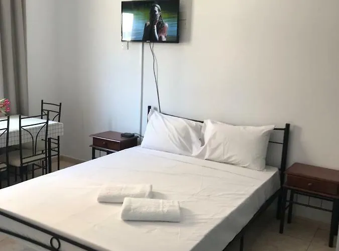 Athinas Court Apartahotel